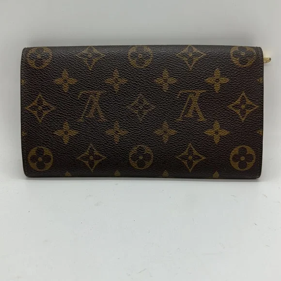 Louis Vuitton Wallet - Authentic - Picture 2 of 7